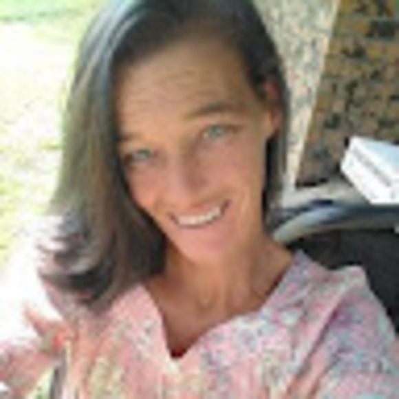 Meet your Posher, Amanda - Picture 1 of 1